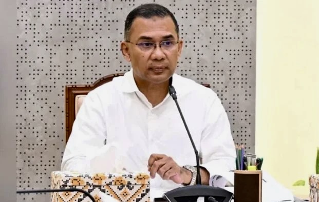 মশক নিধন শিখতে ফ্লোরিডা যাওয়ার দরকার নেই, ডোবার পাশে বসলেই পদ্ধতি বের হবে
